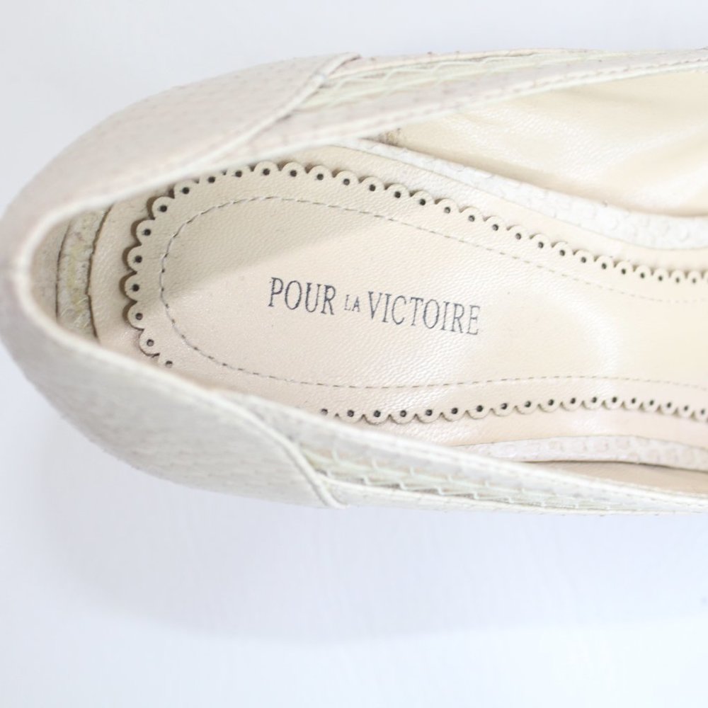 Pour la Victoire Leather Lace Pointed Toe Pumps Beige High Heels #133 - Picture 7 of 11